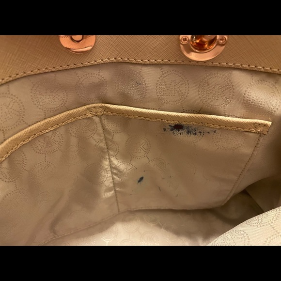 Michael Kors Cynthia Satchel, Medium - Picture 10 of 11